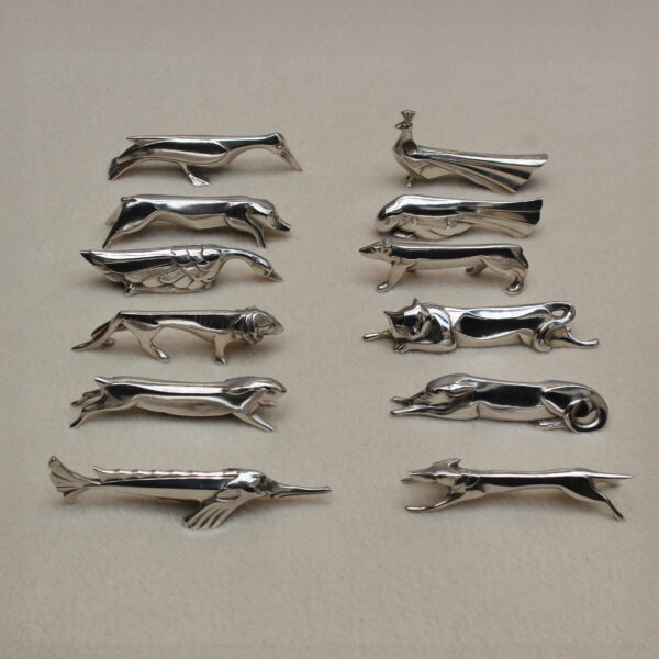 Set of 12 Fine French Art Deco Silver plated "Gallia" Knife Rests by Christofle - Image 3