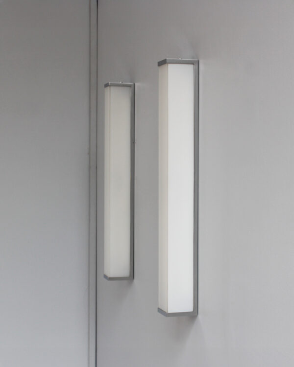 2 pairs of Fine French 1960s Glass and Nickel Chrome Sconces by Perzel - Image 5